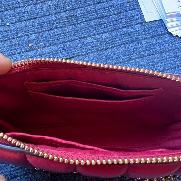 Coach Nolita quilted bag / wristlet red in gold hardware - Picture 8 of 13